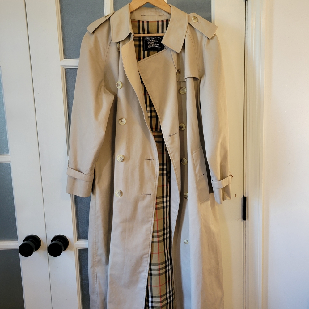 Vintage Burberry Women's Trench Coat, Size 16P (See Description!)